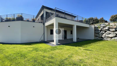 Maison - 322 m² - 8 pièces