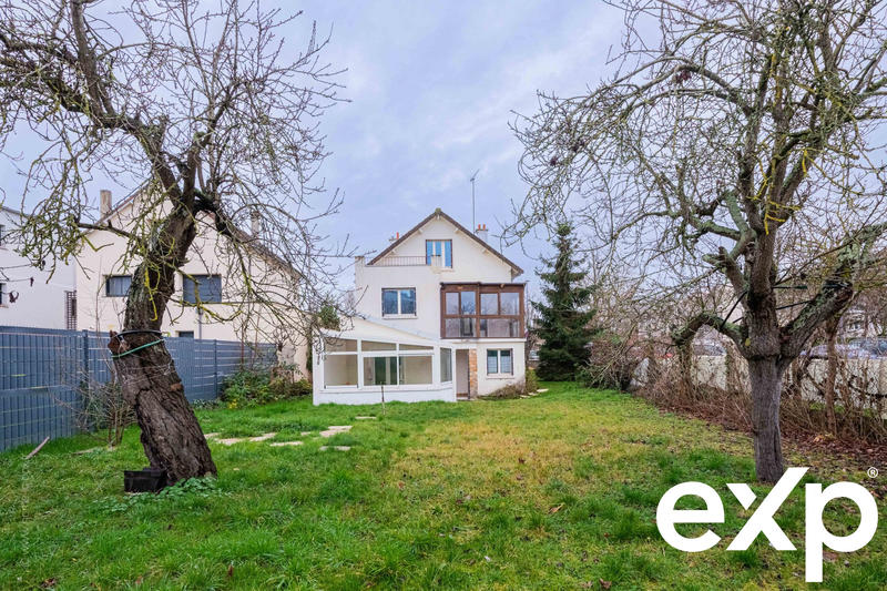 Maison - 155 m² - 6 pièces