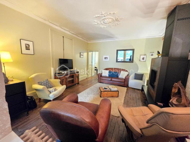 Maison de ville - 204 m² - 7 pièces