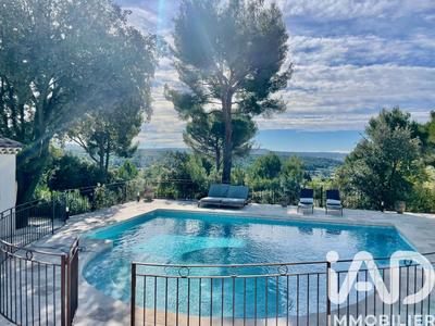 Maison - 178 m² - 6 pièces