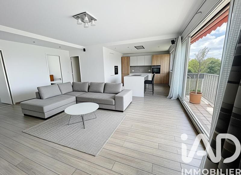 Appartement - 90 m² - 4 pièces