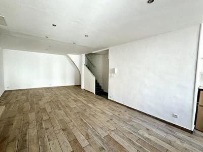 Studio - 113 m² - 6 pièces