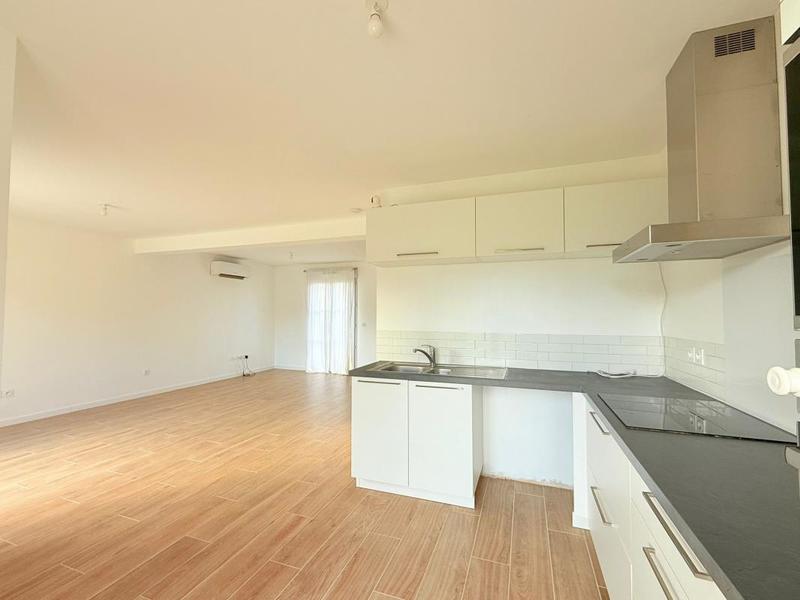 Maison - 96 m² - 5 pièces