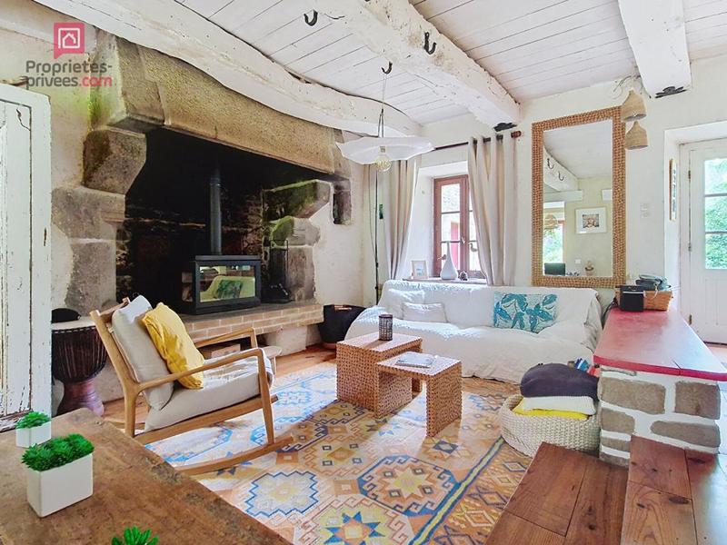 Maison - 167 m² - 8 pièces