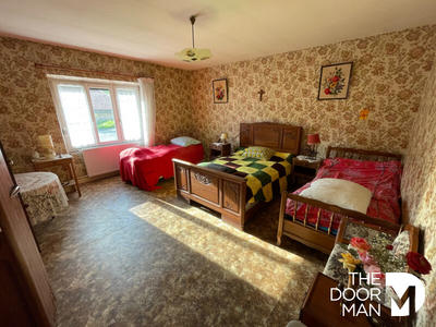 Maison - 93 m² - 4 pièces