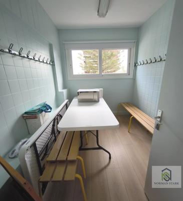 Local commercial - 4 pièces