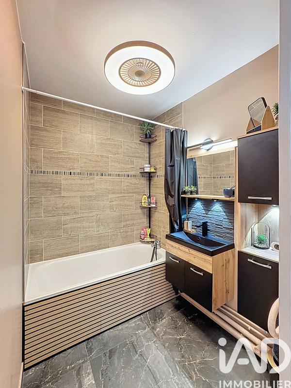 Appartement - 80 m² - 3 pièces