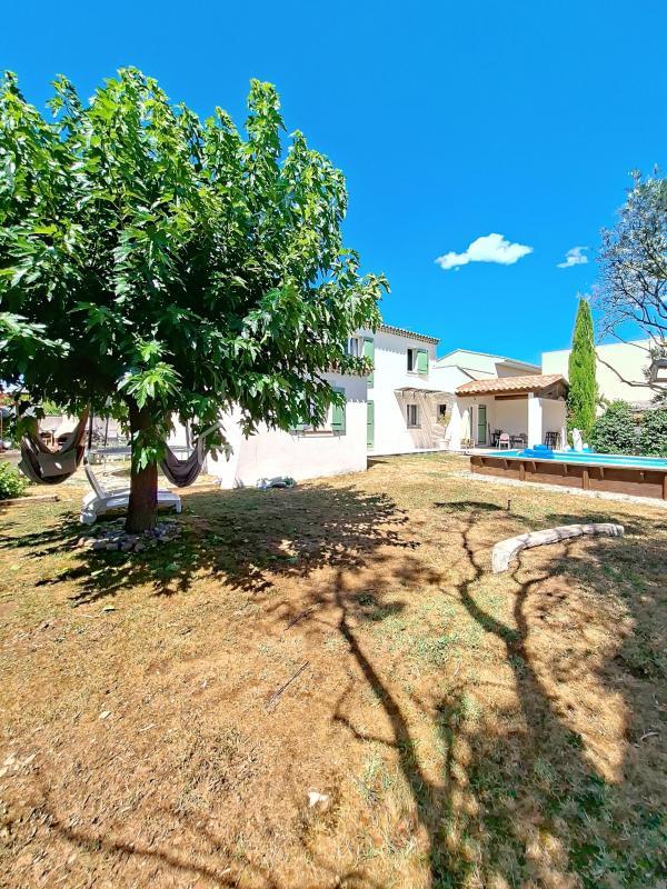 Maison - 143 m² - 5 pièces