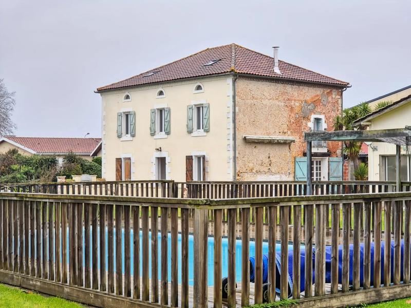 Maison de maîtres - 290 m² - 8 pièces