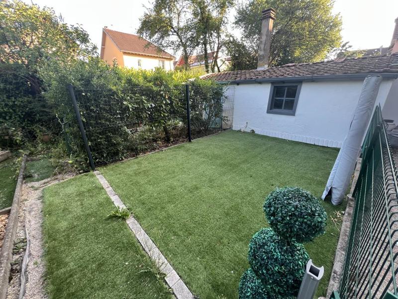 Appartement ancien - 74 m² - 4 pièces