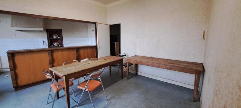 Maison - 310 m² - 6 pièces