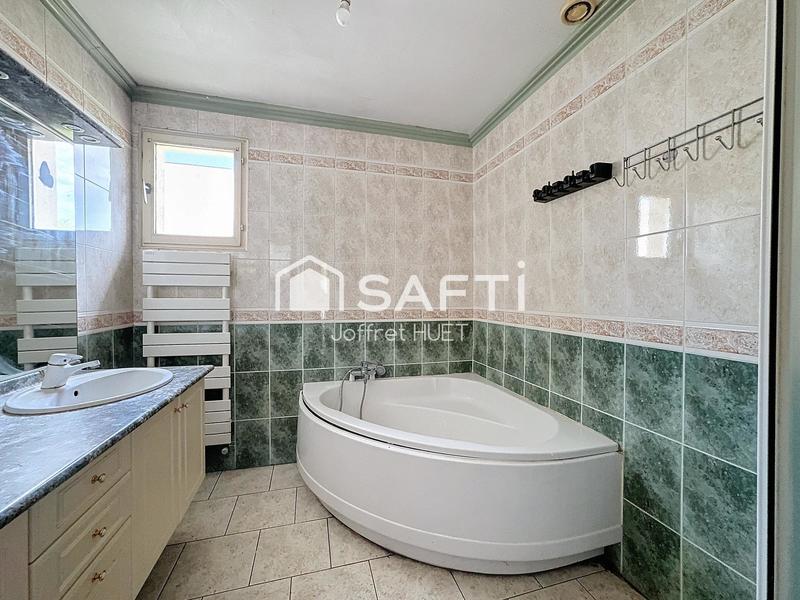 Maison - 190 m² - 6 pièces