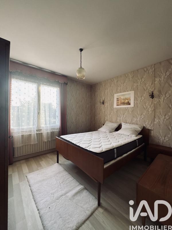 Maison - 90 m² - 5 pièces