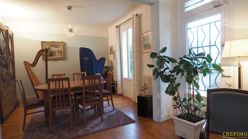 Maison - 175 m² - 8 pièces