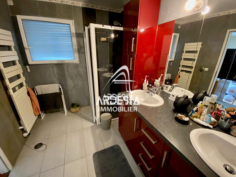 Maison - 189 m² - 6 pièces