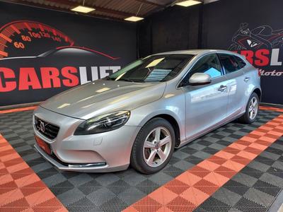 Volvo V40 2.0 150ch Momentum - Garantie 6 Mois