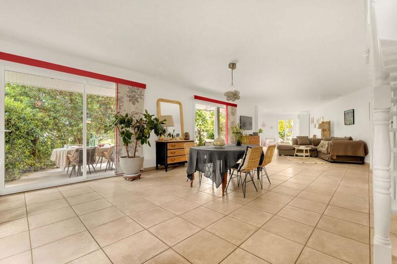 Villa - 170 m² - 5 pièces