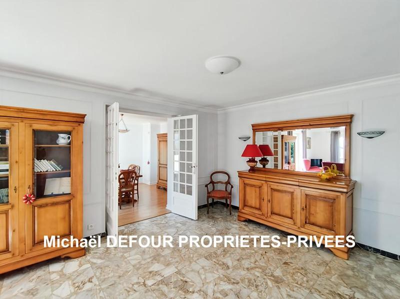 Maison - 186 m² - 7 pièces