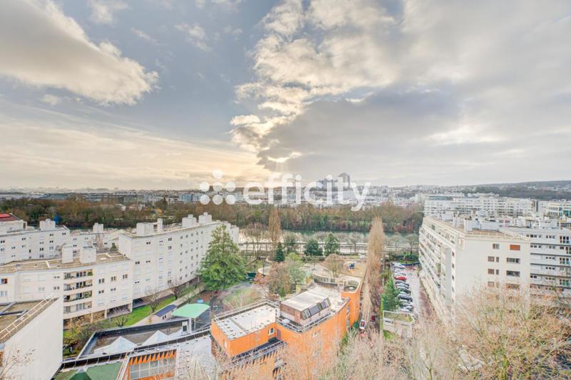 Appartement - 77 m² - 4 pièces
