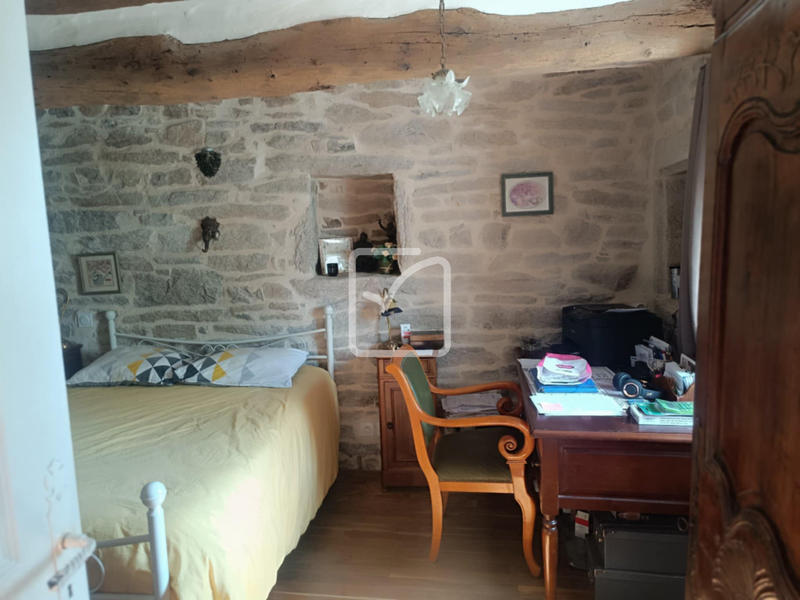 Propriété - 161 m² - 6 pièces