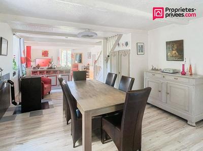 Maison - 167 m² - 7 pièces