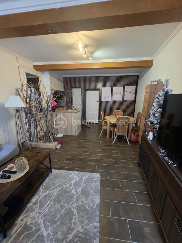 Immeuble - 140 m² - 7 pièces