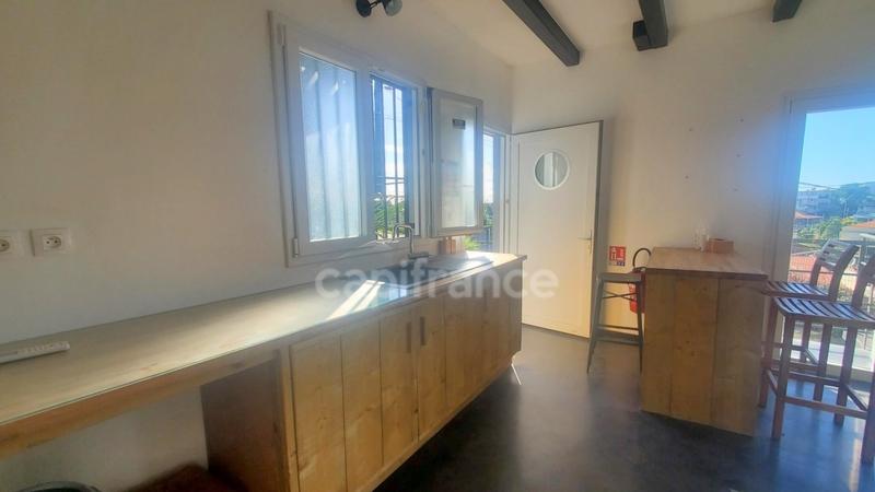 Immeuble - 209 m² - 9 pièces