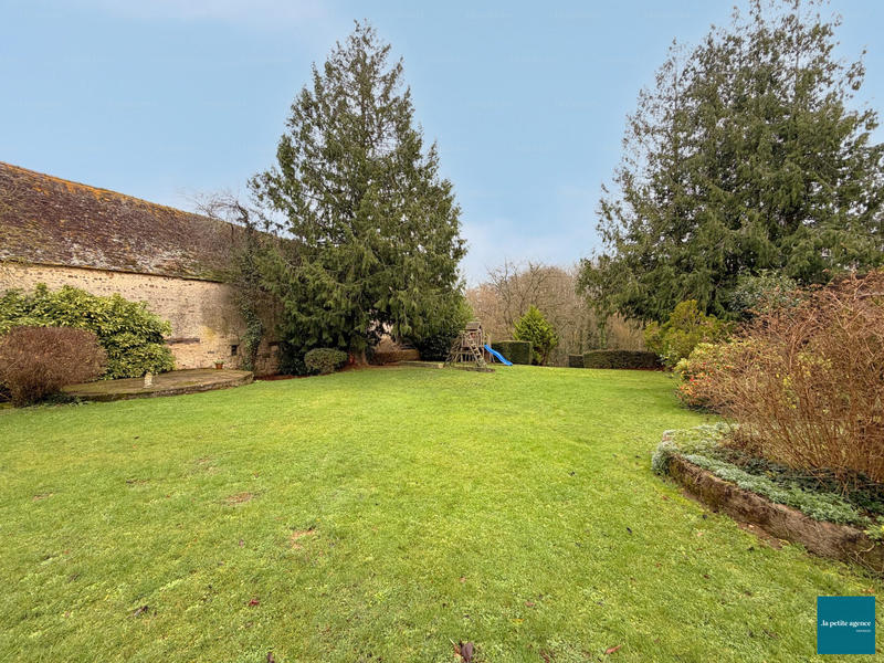 Maison - 207 m² - 7 pièces