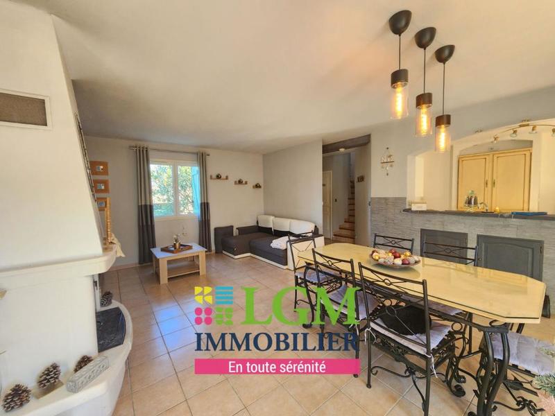 Maison - 95 m² - 4 pièces