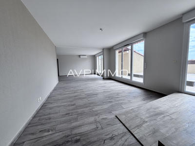 Appartement - 120 m² - 5 pièces