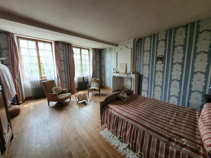 Maison ancienne - 292 m² - 14 pièces