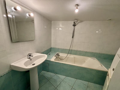 Maison - 80 m² - 5 pièces