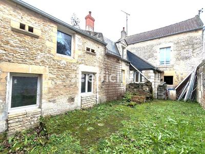 Maison - 338 m² - 10 pièces