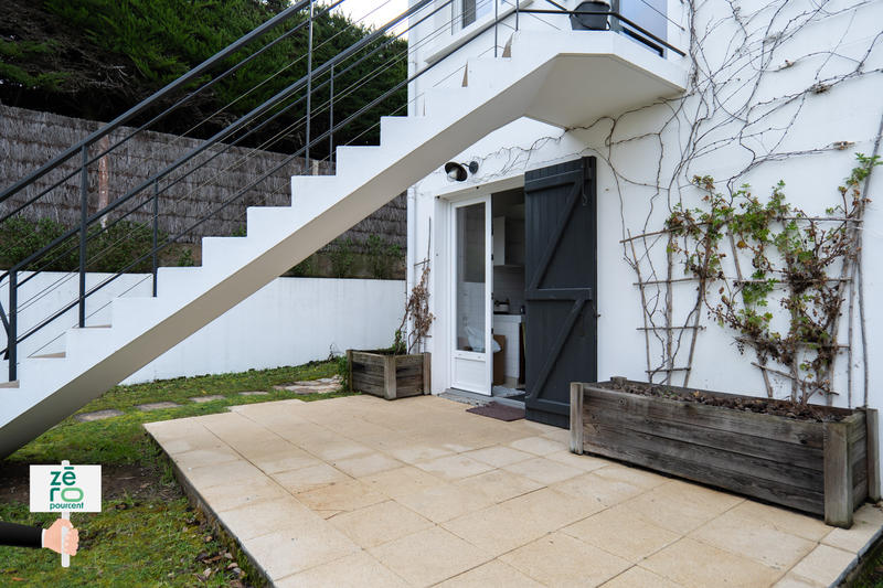 Maison - 204 m² - 8 pièces