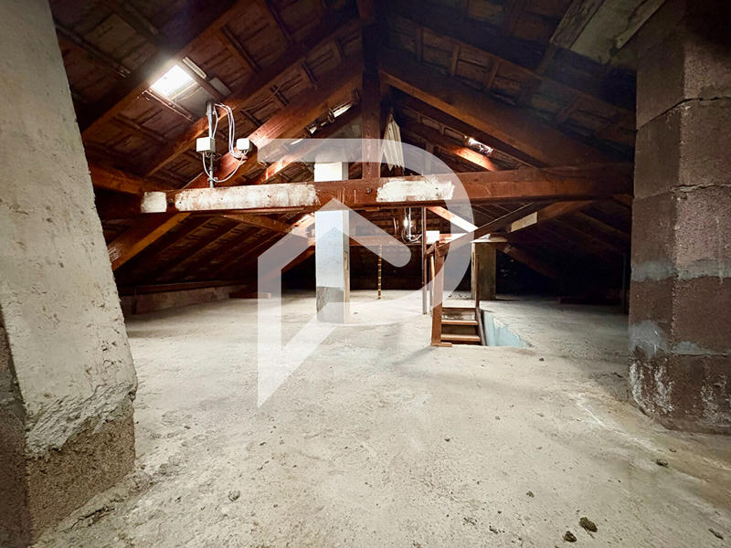 Maison - 89 m² - 5 pièces