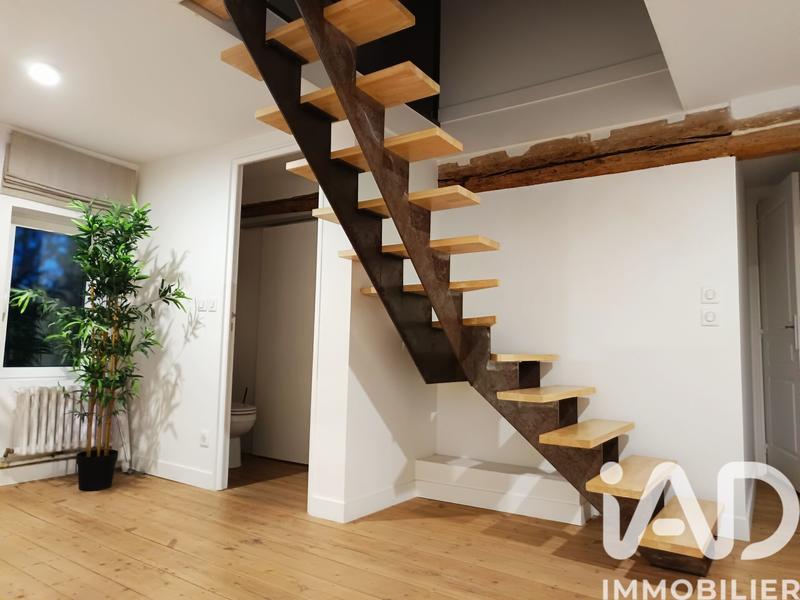 Maison - 342 m² - 10 pièces