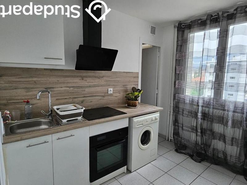 Chambre - 14 m² - 1 pièce