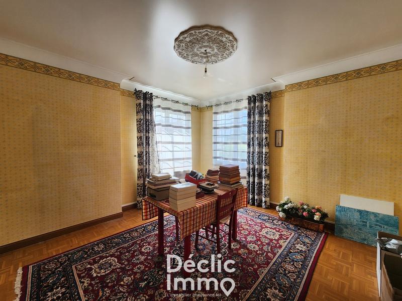 Maison - 162 m² - 8 pièces