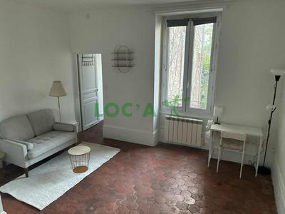 Studio - 28 m² - 1 pièce