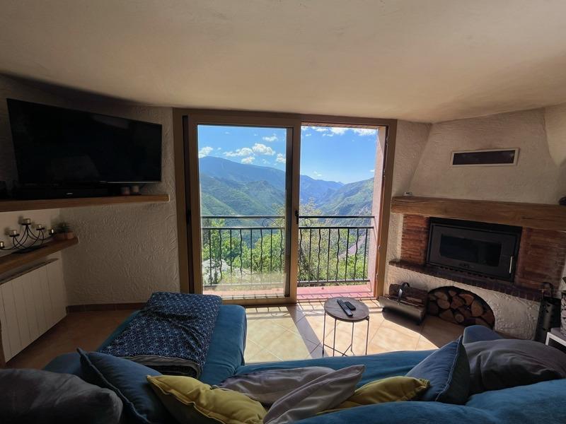 Maison en pierre - 90 m² - 4 pièces