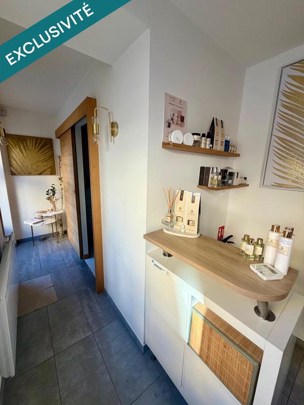 Local commercial - 16 m² - 2 pièces