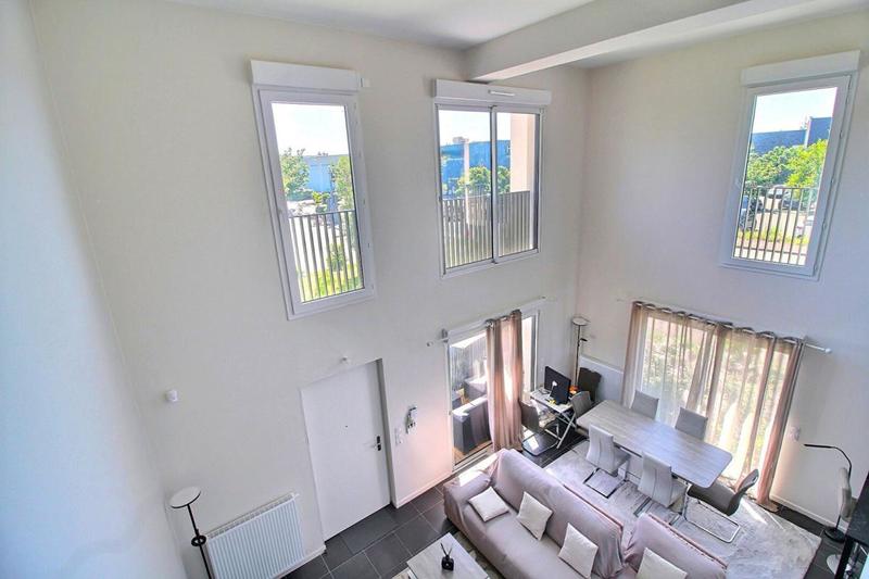 Appartement - 102 m² - 4 pièces