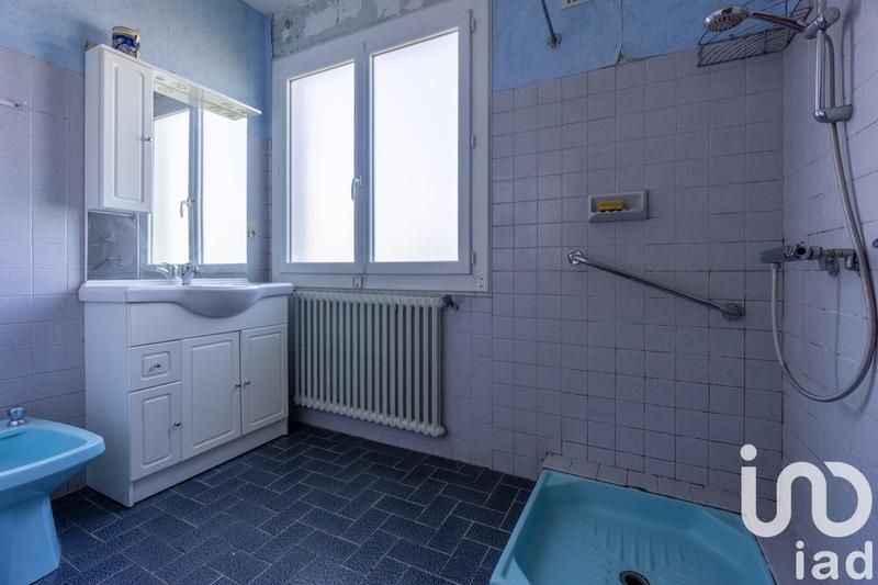 Maison - 260 m² - 9 pièces