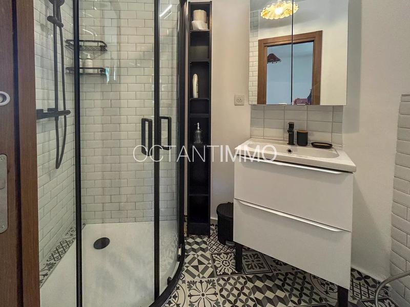 Maison - 170 m² - 5 pièces