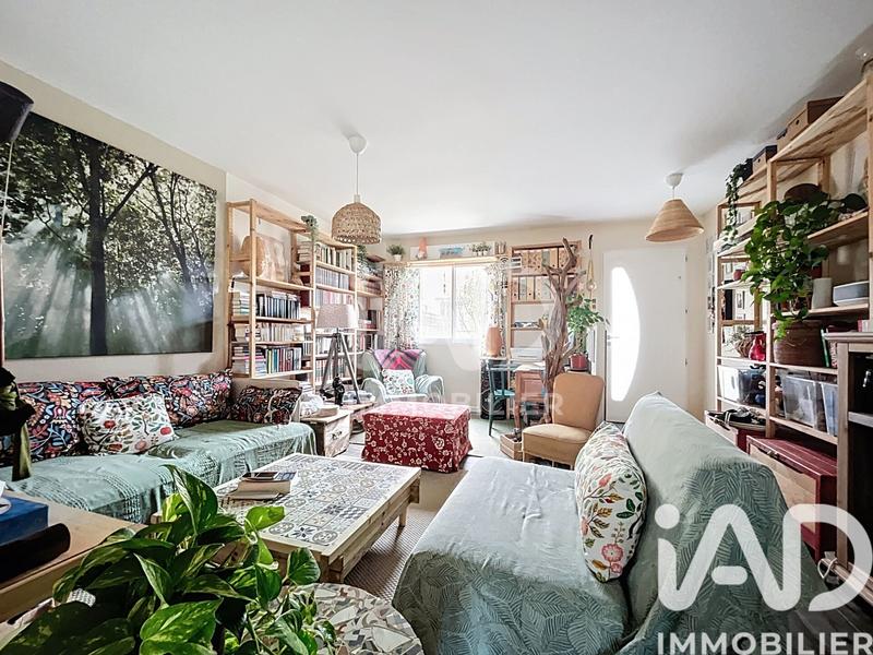 Maison - 98 m² - 5 pièces