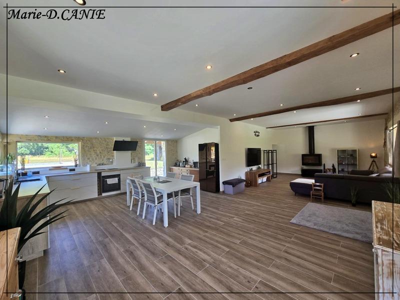 Maison - 160 m² - 6 pièces