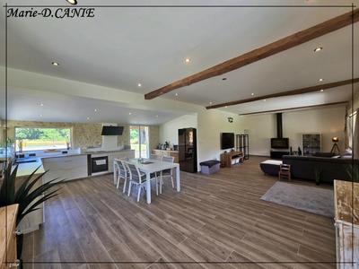 Maison - 160 m² - 6 pièces