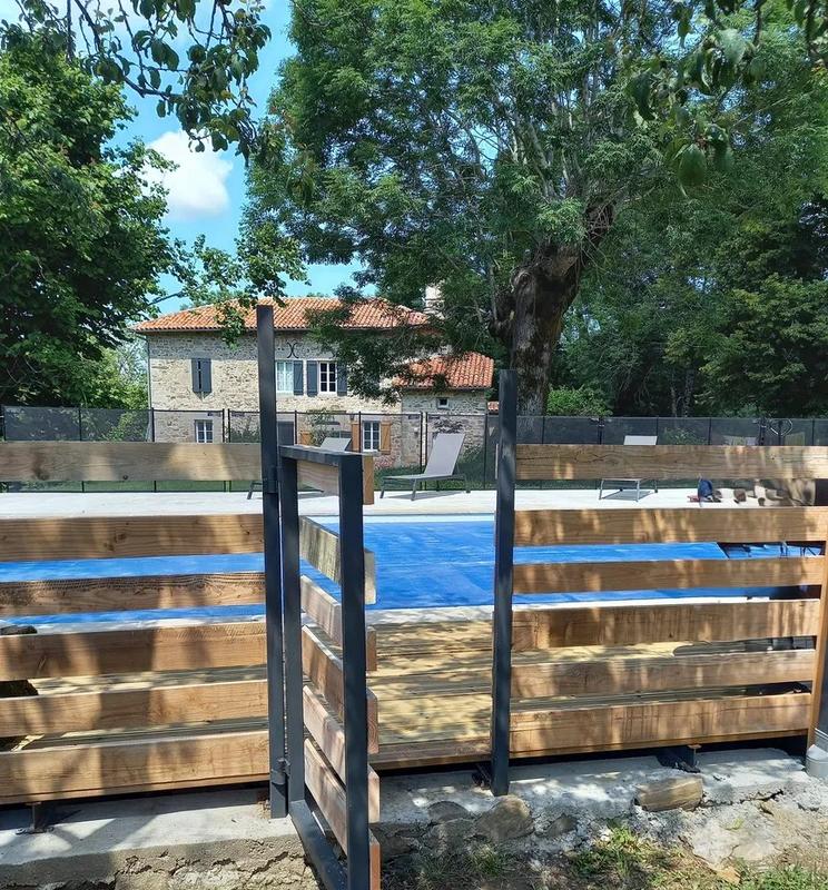 Propriété - 590 m² - 16 pièces