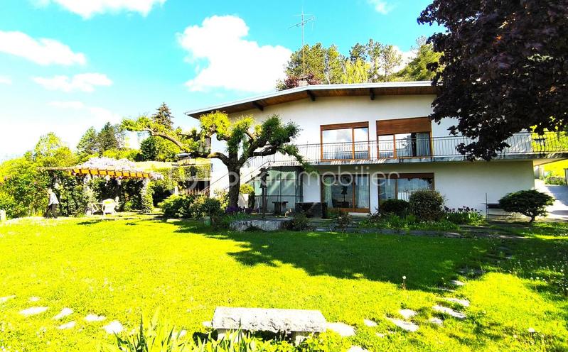 Maison d'architecte - 361 m² - 8 pièces