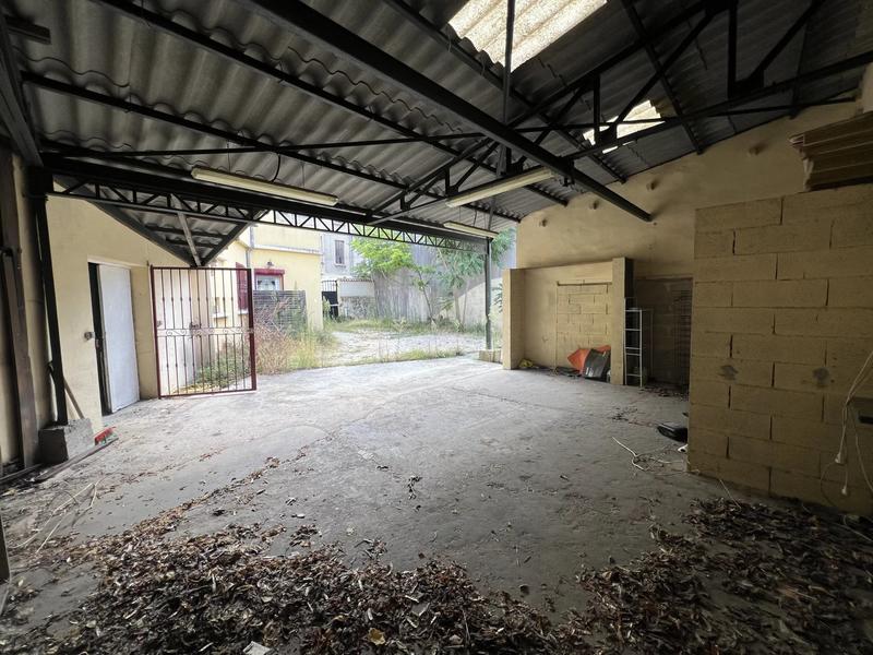 Immeuble - 180 m² - 7 pièces